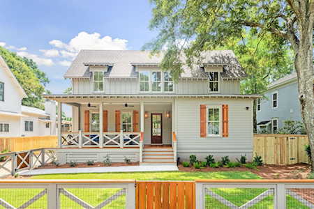 633 Coral Street Mount Pleasant, SC 29464