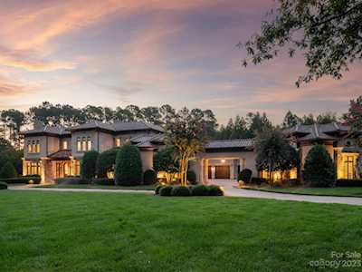 8301 Marcliffe Ct Waxhaw, NC 28173