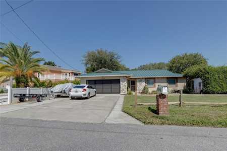 1498 Big Bass Dr Tarpon Springs, FL 34688