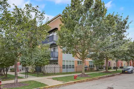 2235 W Maypole Ave #303 Chicago, IL 60612