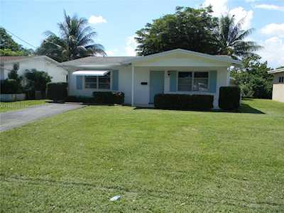 2715 NW 69th Ave Sunrise, FL 33313