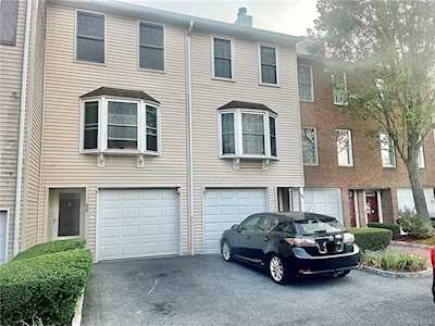 36 Washington Mews Port Chester, NY 10573