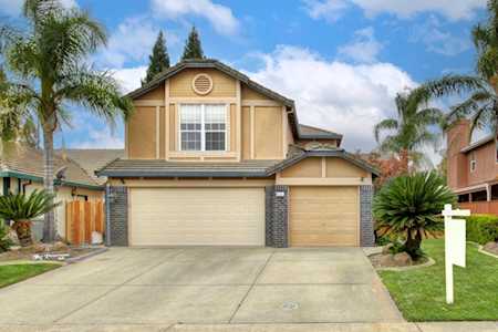 2521 Du Bois Drive Roseville, CA 95661