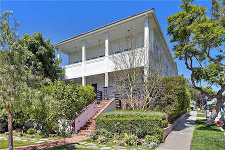 2220 Waterfront Dr Corona Del Mar, CA 92625