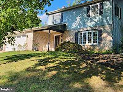 532 Orrs Bridge Rd Camp Hill, PA 17011