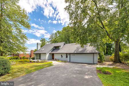 10705 Orchard St Fairfax, VA 22030