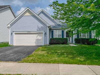 1664 Mcdowell Ave Aurora, IL 60504