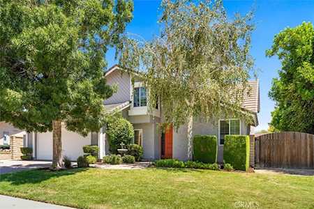 25704 Yucca Valley Rd Valencia, CA 91355