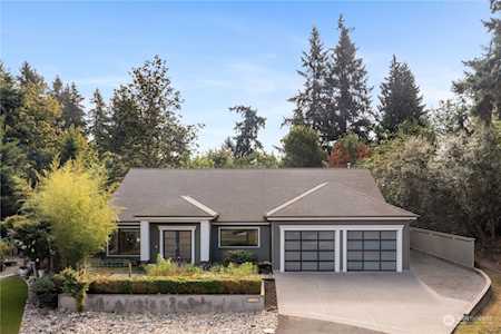7270 87th Ave SE Mercer Island, WA 98040