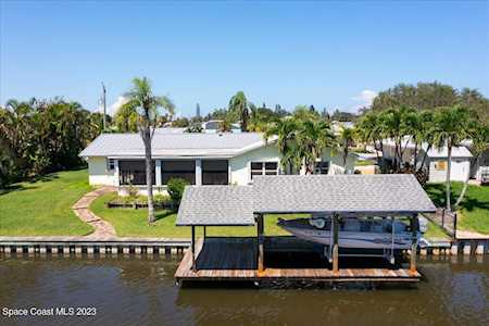 399 Hiawatha Way Melbourne Beach, FL 32951