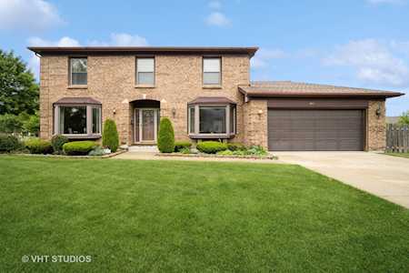 604 W Techny Rd Arlington Heights, IL 60004
