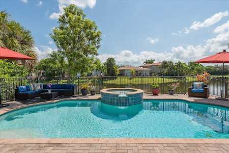 8032 NW 125th Ter Parkland, FL 33076