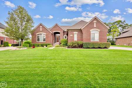 7111 N Georgetowne Dr Washington Twp, MI 48095