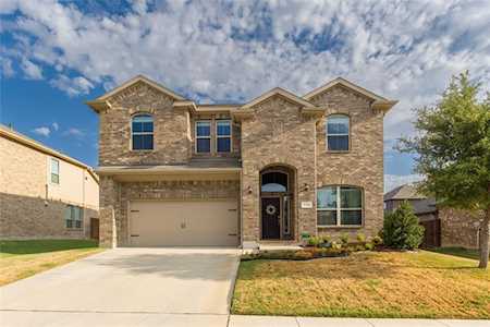 736 Redding Drive Saginaw, TX 76131