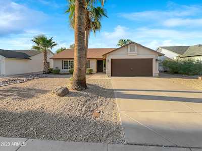 9127 W Mauna Loa Lane Peoria, AZ 85381