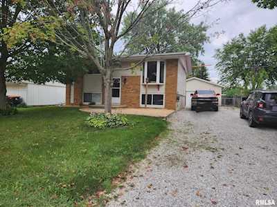 2232 Mar Vista Dr Washington, IL 61571