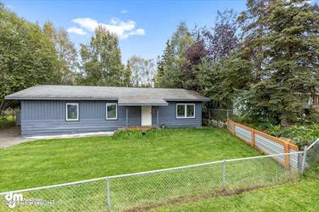 8261 Pokey Circle Anchorage, AK 99507