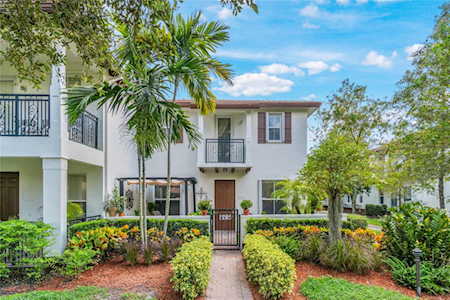 4601 Mimosa Terrace #1311 Coconut Creek, FL 33073
