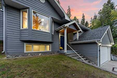 105 Grassi Place Canmore, AB T1W2N2