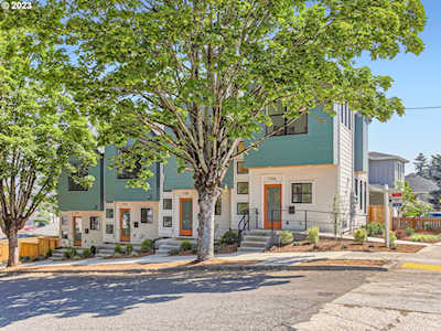 7312 NE 11th AVE #D Portland, OR 97212