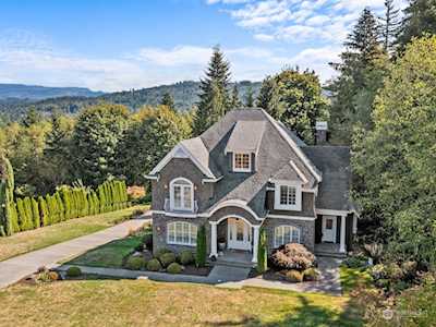 5523 198th Dr SE Snohomish, WA 98296