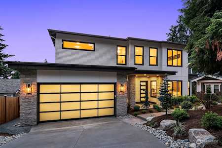 3012 108th Ave SE Bellevue, WA 98004