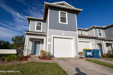 1695 Biscayne Bay CIR Jacksonville, FL 32218