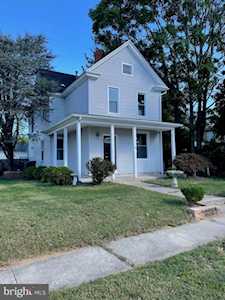 8 Catawba Ave Newfield, NJ 08344