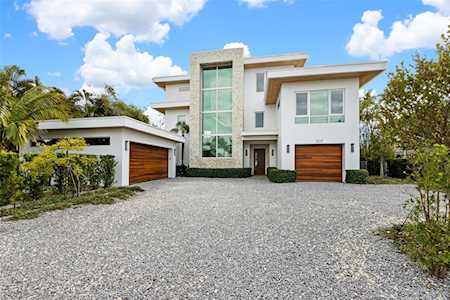 507 83rd St Holmes Beach, FL 34217