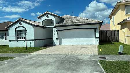15773 SW 82nd St Miami, FL 33193