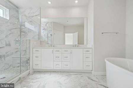 43474 Danville Terrace Ashburn, VA 20148