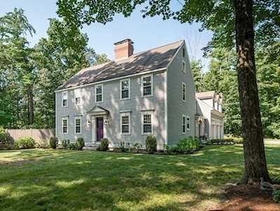 23 Little Pond Rd Merrimac, MA 01860