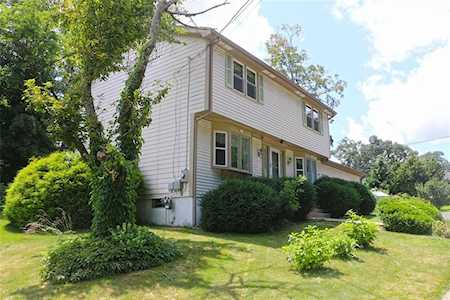 2 Gale Ct North Providence, RI 02904