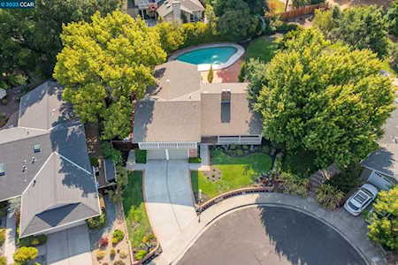 1034 Woodstock Ct Walnut Creek, CA 94598