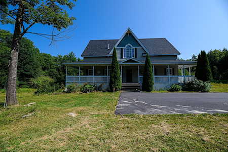 72 North Wolfeboro Rd Wolfeboro, NH 03894