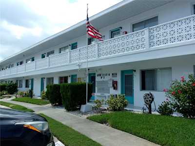 8350 112th St #203 Seminole, FL 33772
