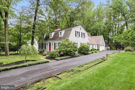 22 Fox Hollow Dr Cherry Hill, NJ 08003