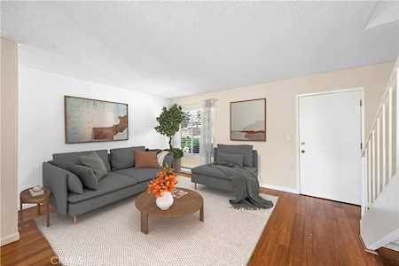7155 Gentry Way Stanton, CA 90680