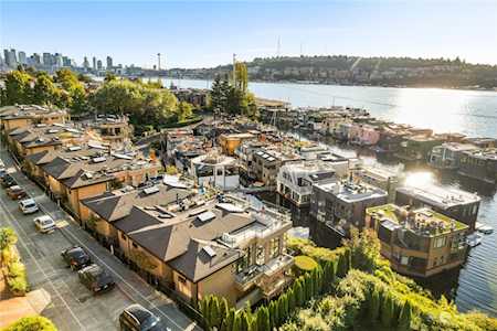 80 E Roanoke St #20 Seattle, WA 98102