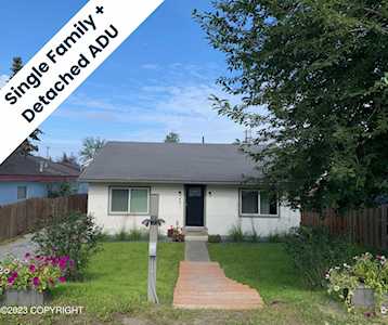 4511 Klondike Ct Anchorage, AK 99508
