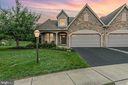 4312 Stoneleigh Ct Harrisburg, PA 17112