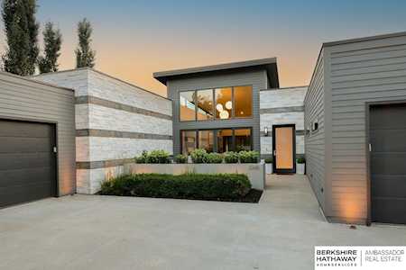 3348 S 226th Circle Elkhorn, NE 68022