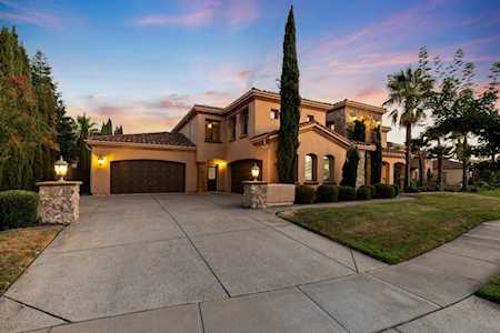 4055 Kingsbarns Drive Roseville, CA 95747