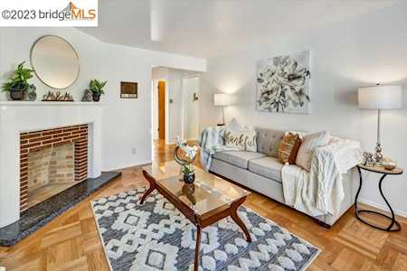 211 Bradford St San Francisco, CA 94110