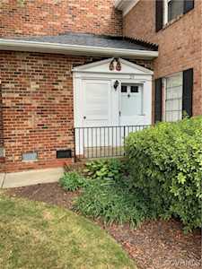 29 Rock Garden Ln Henrico, VA 23228