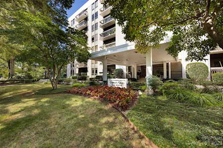 2222 Selwyn Ave Charlotte, NC 28207