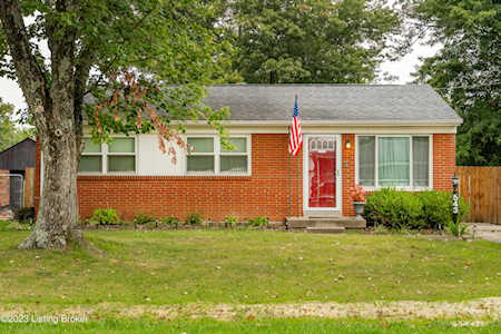 543 Blossom Rd Shepherdsville, KY 40229