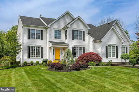 11 Bailey Dr Princeton, NJ 08540
