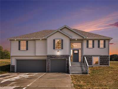 12502 Adam St Excelsior Springs, MO 64024
