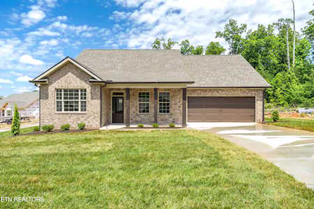 1700 Mountain Dr Lenoir City, TN 37772
